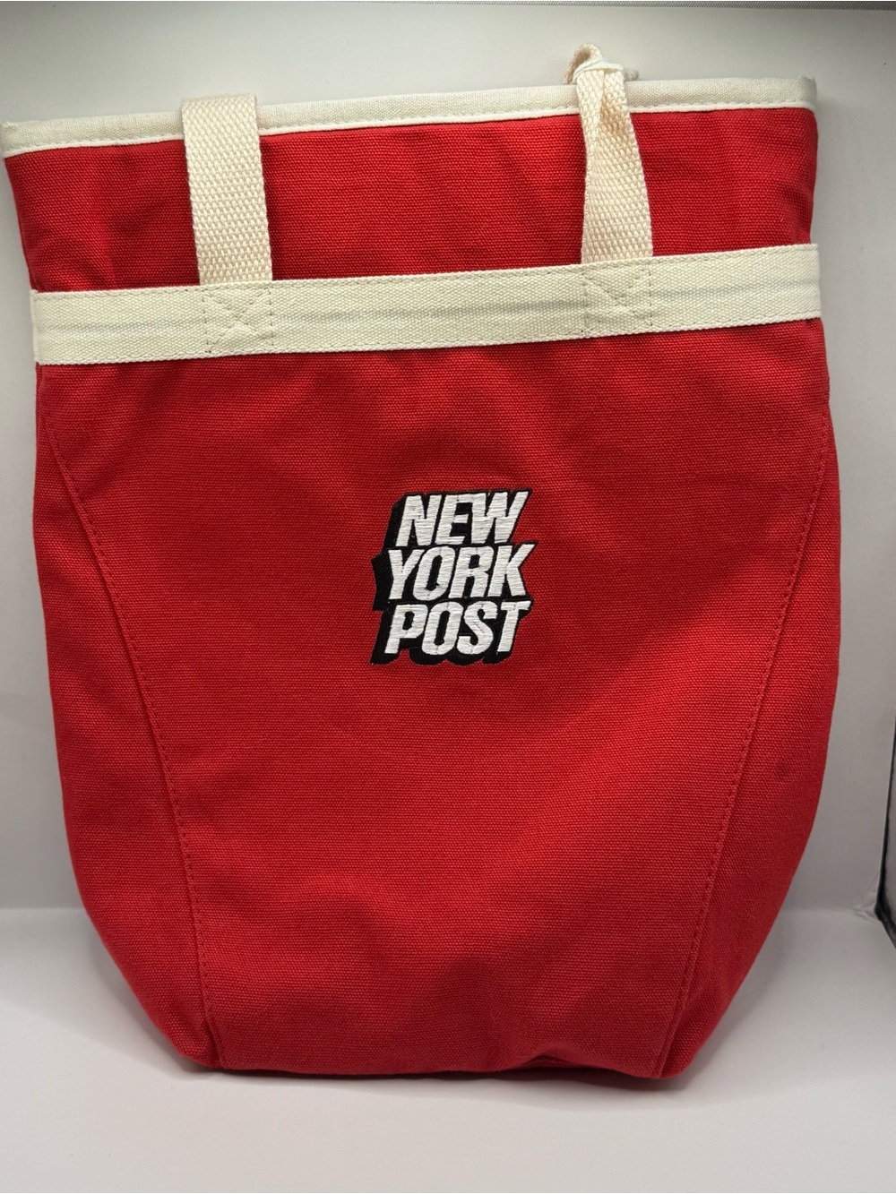 New York Post Insulated Red Canvas Tote with Cream Straps Lunchbox or Wine Bag